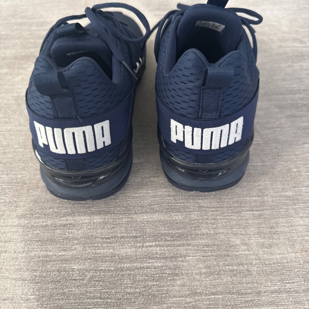PUMA - Picture 6 of 8